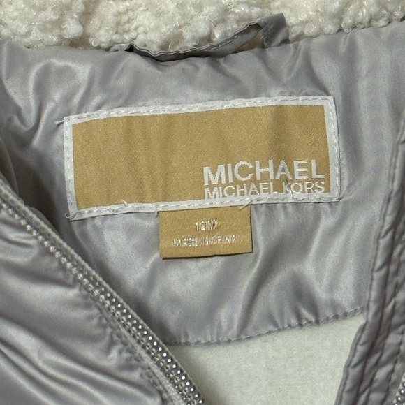 MICHAEL KORS Baby Girls Berber Cuff Split Zip Hood Puffer Jacket Gray Silver 12m - Picture 6 of 9